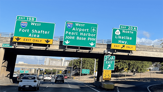 H-1 Freeway heading westbound